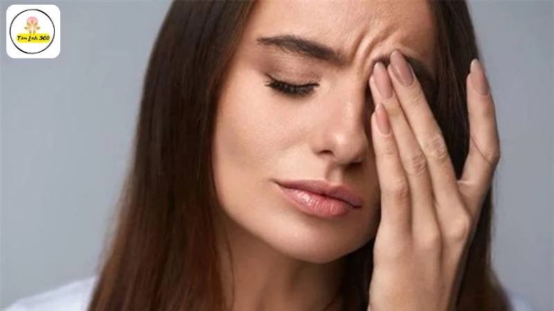 diem bao thit giat o chan may Điềm báo thịt giật ở chân mày